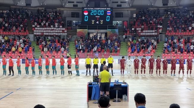 Timnas Futsal Indonesia vs Thailand di final Piala AFF Futsal 2022 di Indoor Stadium Huamark, Bangkok, Minggu (10/4/2022). [@AFFPresse]