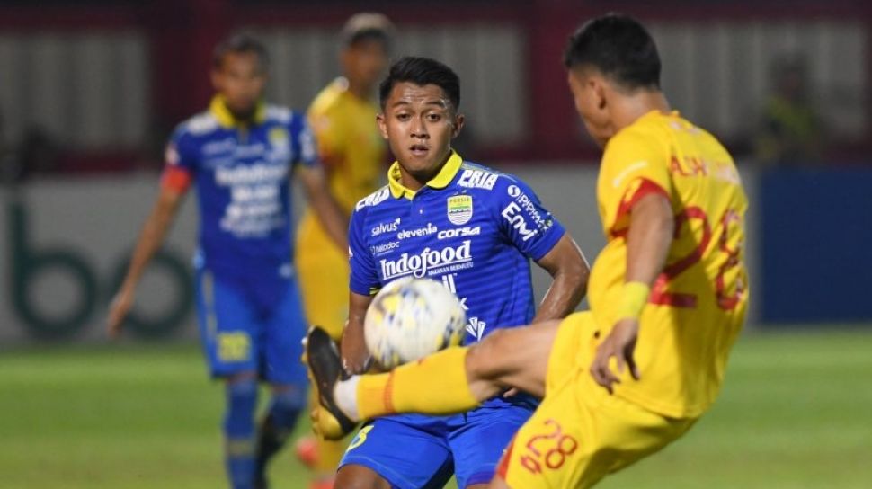 Febri Hariyadi dan Beckham Putra Teken Kontrak Baru di Persib Bandung