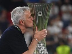 AS Roma Juara UEFA Conference League, Jose Mourinho: Kami Mencatatkan Sejarah