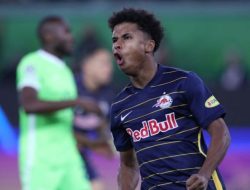 Lepas Erling Haaland ke Man City, Dortmund Langsung Boyong Karim Adeyemi