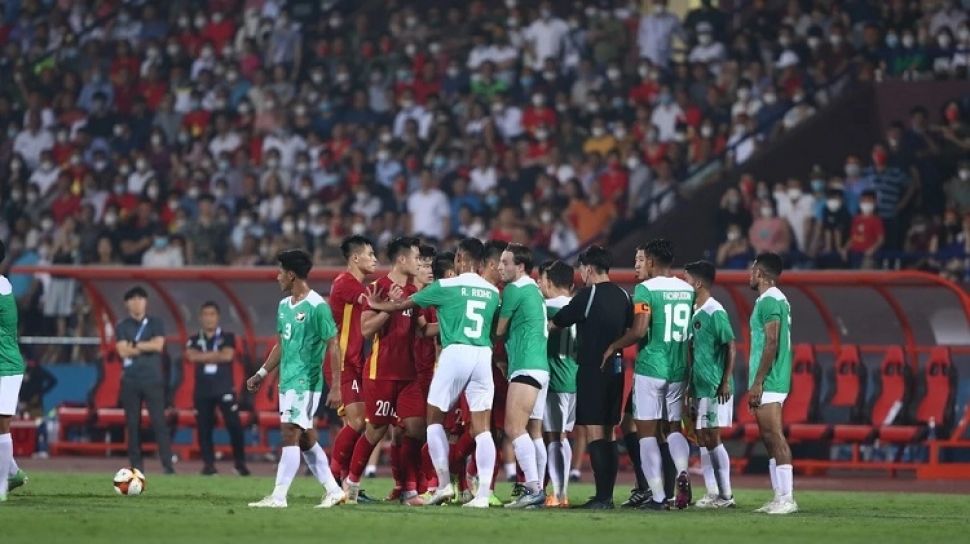 Media Vietnam Soroti Permainan Timnas Indonesia U-23: Main Kasar!