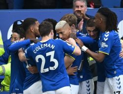 Tundukkan Chelsea, Everton Hidupkan Asa Lepas dari Degradasi
