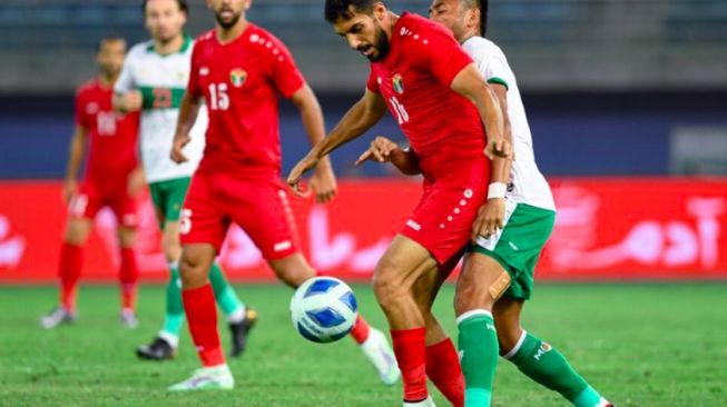 Aksi Saddil Ramdani saat Timnas Indonesia melawan Yordania di Kualifikasi Piala Asia 2023. (Dok. AFC)