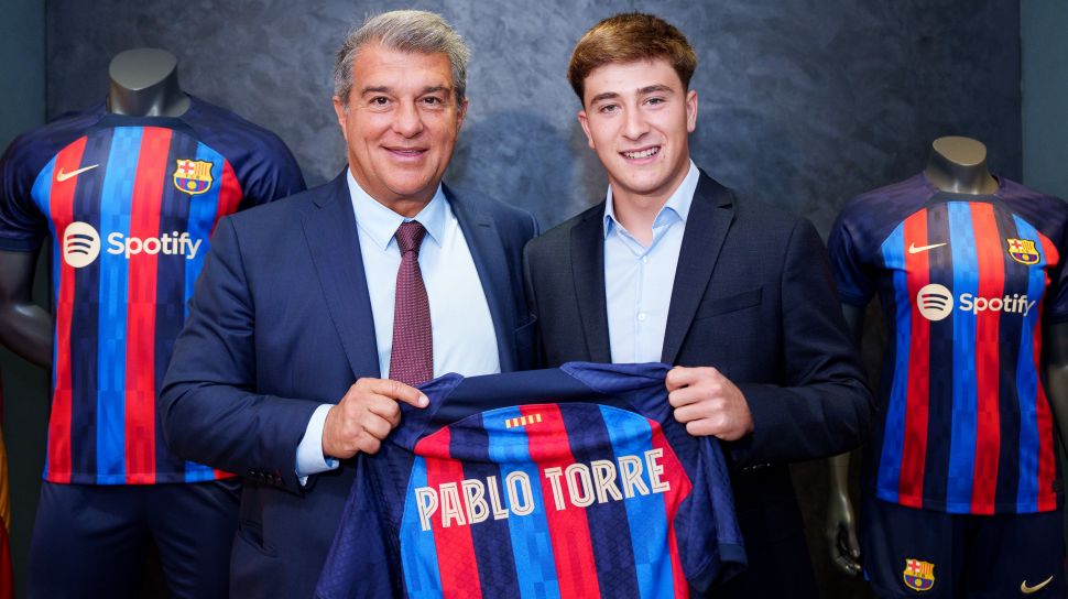 Barcelona Resmi Rekrut Pablo Torre dari Racing Santander