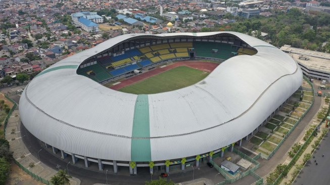 Foto udara Stadion Patriot Candrabhaga di Bekasi, Jawa Barat, Selasa (29/10). [ANTARA FOTO/Hafidz Mubarak]