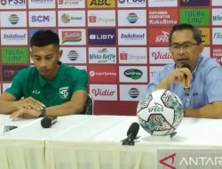 Aji Santoso Tetap Puas Meski Persebaya Gagal Taklukan Bhayangkara FC