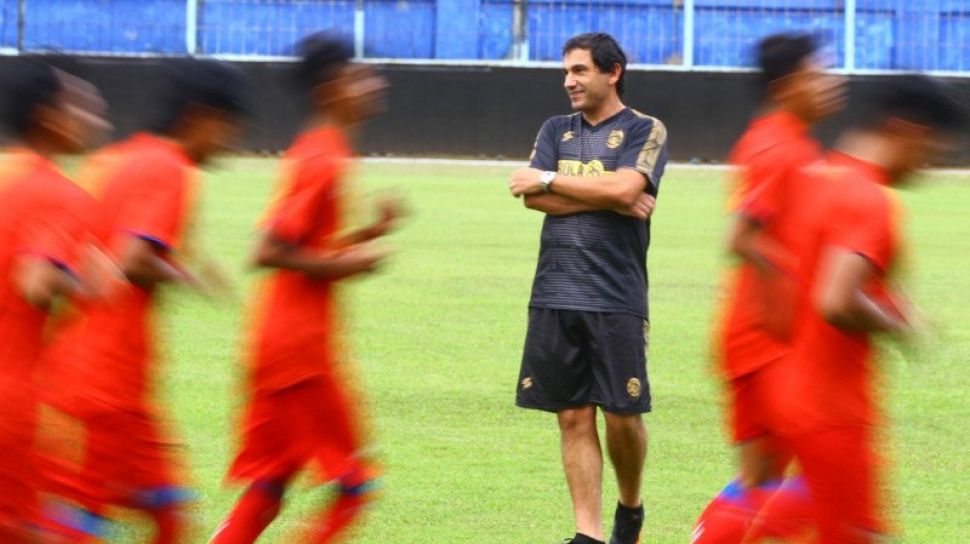 Arema FC vs Rans Nusantara FC, Eduardo Almeida: Tak Ada Persiapan Khusus