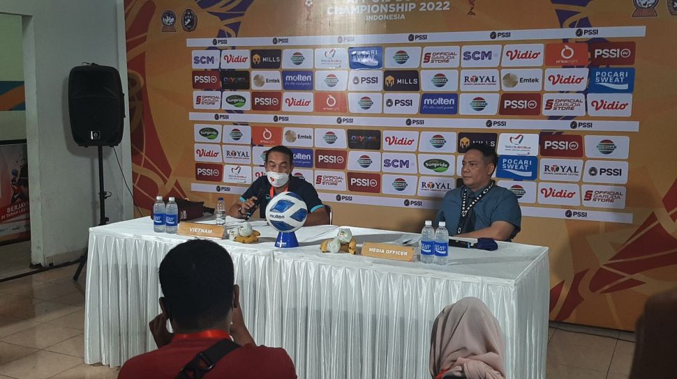 Suporter Timnas Indonesia U-19 Ganggu Konsentrasi Pemain